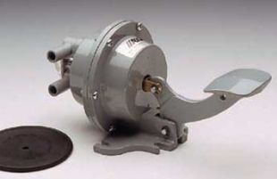 Vattenpump fotmanövrerad Alde