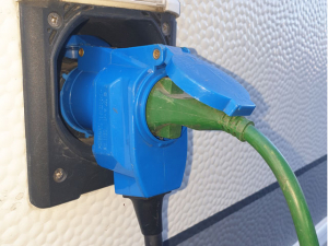 CEE-kontakt hona vinklad med uttag 230V