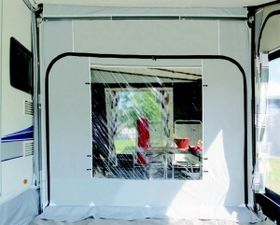 Mellanvägg med fönster