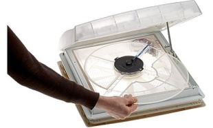 Taklucka 40x40 cm med fläkt Omnivent  