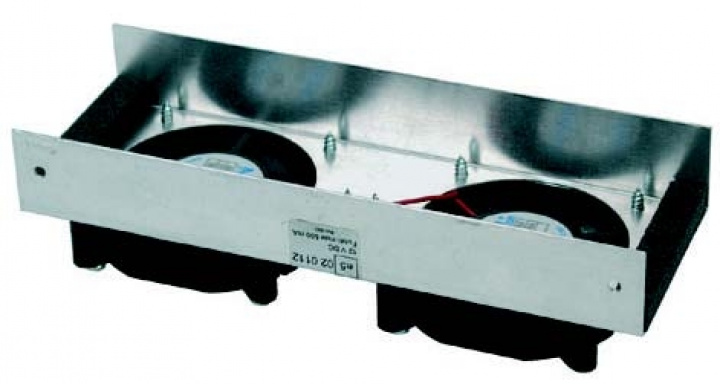 Fläktpaket till konvektor i gruppen Husbil & Husvagn / Värme / Vatten / Konvektorer hos Camping 4U (1511900660)