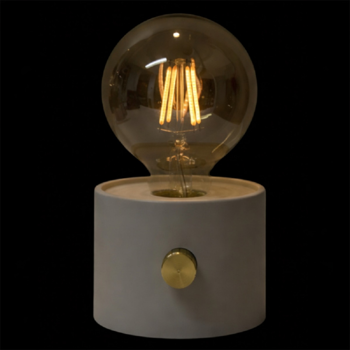 Bordslampa grå i gruppen Elektronik / Belysning / Brytare / Uttag / Lyktor & bordslampor hos Camping 4U (17-0045-32)