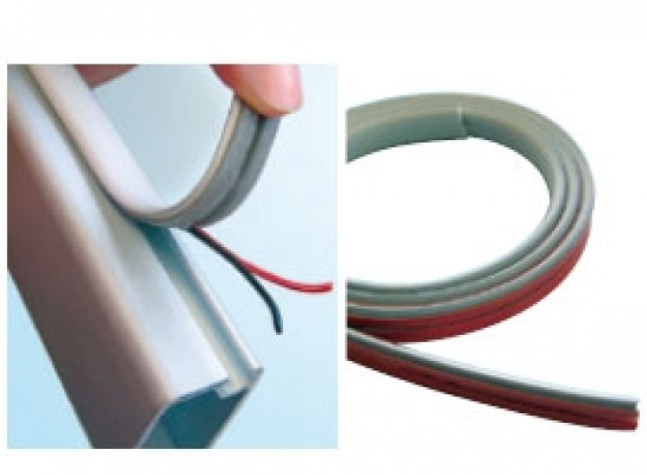 Kabelkanal Kit Cables Rail i gruppen Markiser & Förtält / Markiser / Sidoväggar, fronter & tillbehör / Fiamma tillbehör hos Camping 4U (80169)