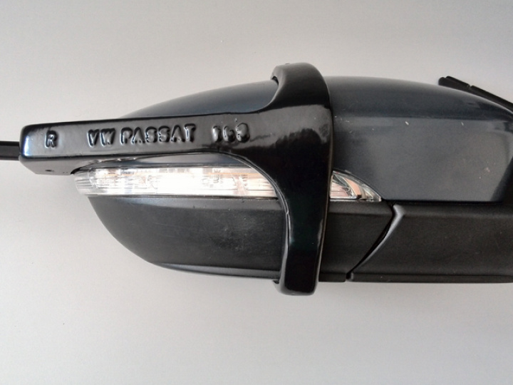 EMUK Backspegel 2 Volkswagen Passat B7, Jetta i gruppen Chassis / Mirrors / / / / hos Camping 4U (9901614)