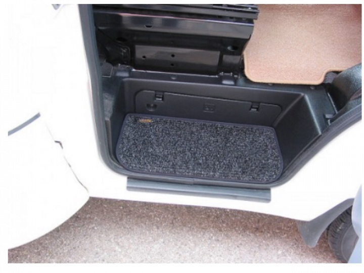 Instegsmatta Renault Master 2000-2010 i gruppen Husbil & Husvagn / Inredning / Kupemattor / Instegsmattor hos Camping 4U (9914644)