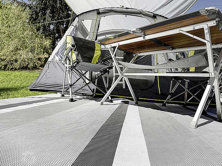 Förtältsmatta Brunner Kinetic 500 grå/ ljusgrå 400 x 250 cm i gruppen Beställningsvaror hos Camping 4U (9940754)