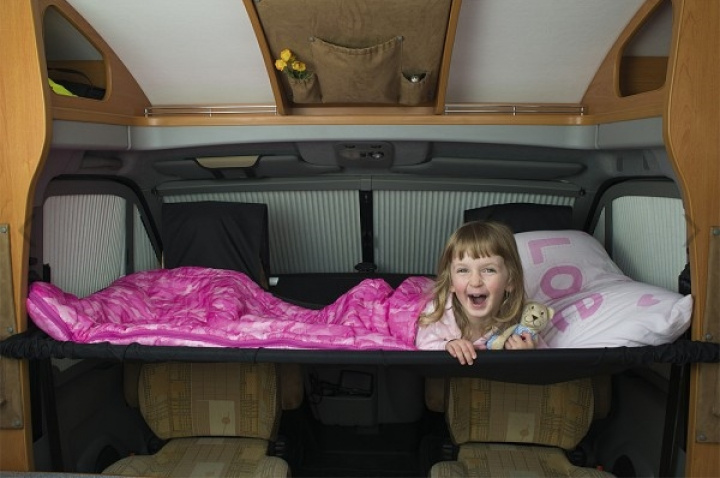Extra säng för barn i gruppen Husbil & Husvagn / Inredning / Sängar hos Camping 4U (9951041r)