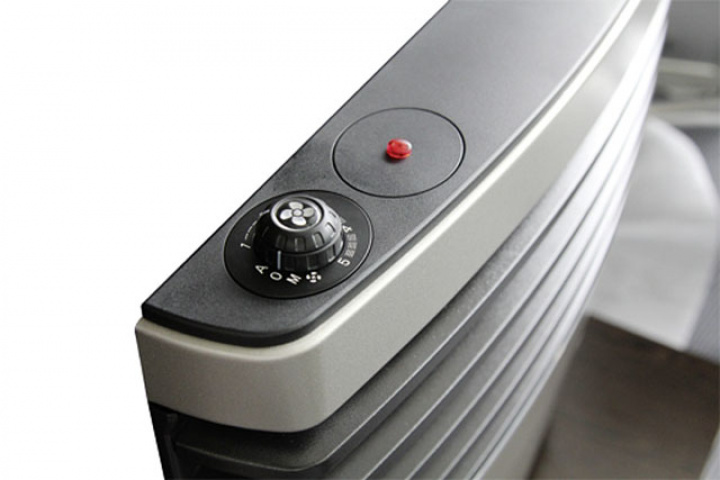 Fjärrindikator för inbyggnad i beklädnad i gruppen Beställningsvaror hos Camping 4U (9954331)