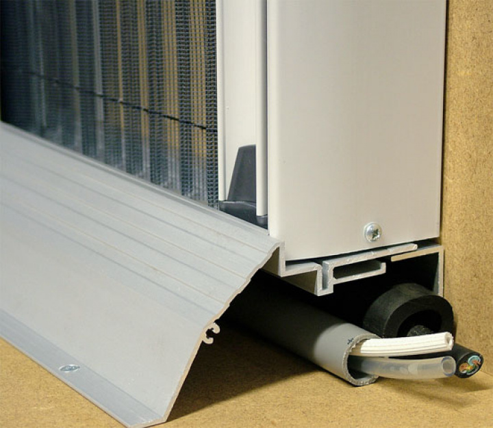 Golvlist för insektsdörr i gruppen Chassi / Dörrar / Myggnätsdörr hos Camping 4U (9960849)