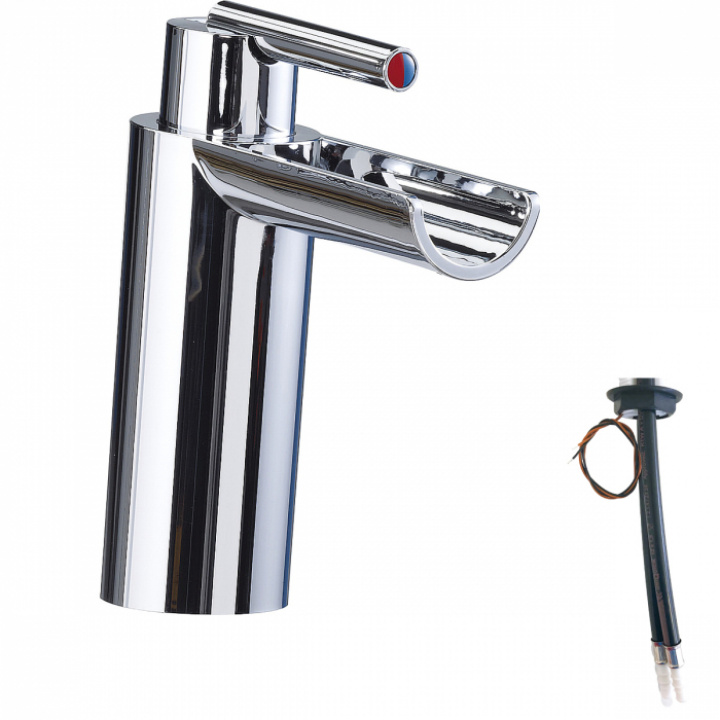 Blandare ø33mm Reich Keramik Cascada krom i gruppen Husbil & Husvagn / Vatten & VVS / Blandare och kranar / Hålmått 28-33 mm hos Camping 4U (9970373)