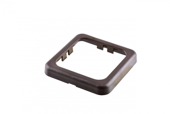 Täckram 60x60mm brun i gruppen Elektronik / Belysning / Brytare / Uttag / Strömbrytare / Uttag hos Camping 4U (9974460)