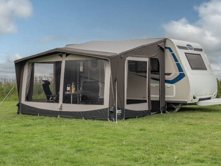 Lufttält Life L330/390cm D275cm H235-280cm TELTA i gruppen Markiser & Förtält / Förtält / Förtält Husbil / Uppblåsbara förtält - Husbil hos Camping 4U (AWLIFEr)