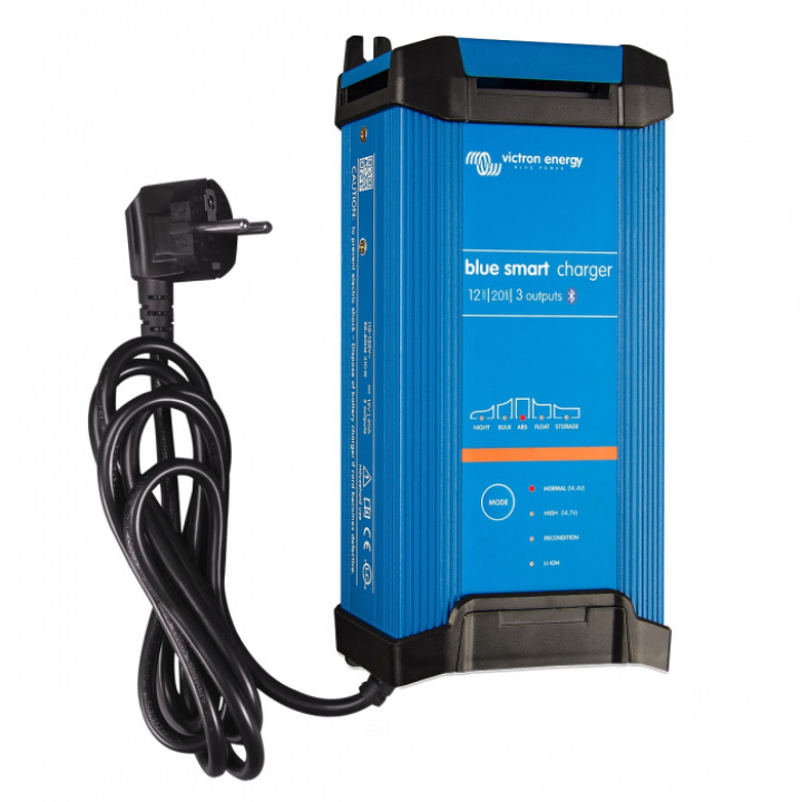Laddare Blue Smart IP22 12V 30A(3), Victron i gruppen Elektronik / Batteriladdare / AC-laddare 230V-12V hos Camping 4U (BPC123048002)