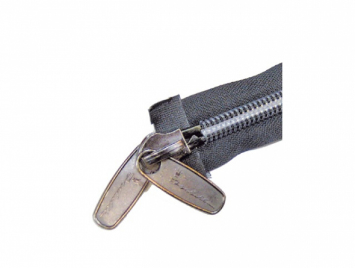 Dragkedja till Förtält 543 cm i gruppen Markiser & Förtält / Förtält / Förtält husvagn / Tillbehör till förtält hos Camping 4U (F09-95.543)