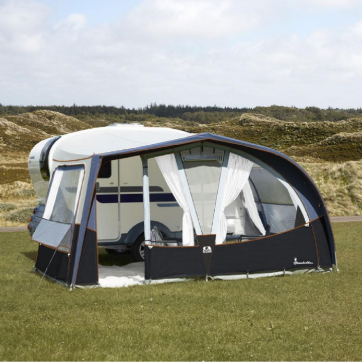 Förtält Adria Action 391 LH/PH i gruppen Markiser & Förtält / Förtält / Förtält husvagn / Förtält med stativ hos Camping 4U (F19-91)