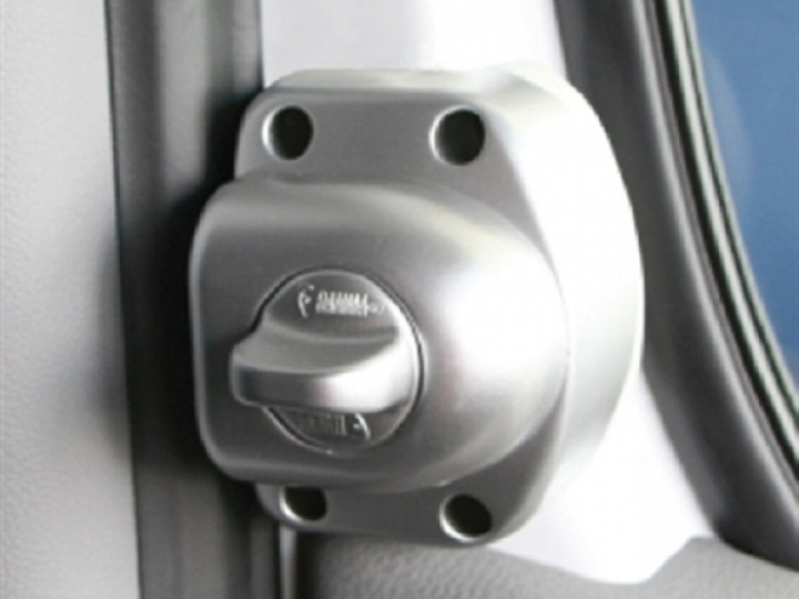 Säkerhetslås Guardian T06 Ford Transit fr.o.m. 2006 i gruppen Husbil & Husvagn / Säkerhet / Lås hos Camping 4U (K11-93B)