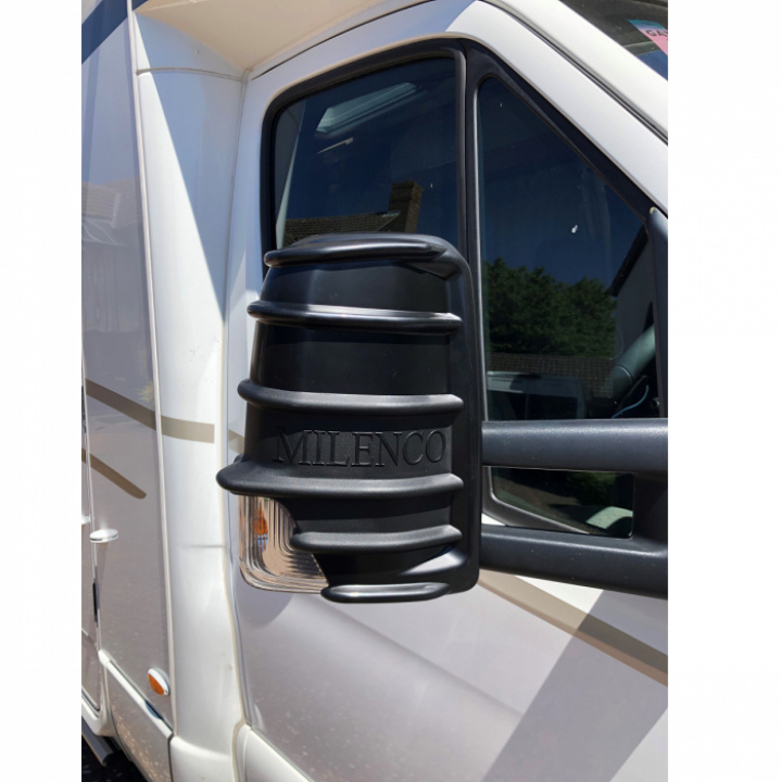 Spegelskydd backspegel svart Mercedes i gruppen Chassi / Backspeglar / Tillbehör Speglar hos Camping 4U (T06-77D)