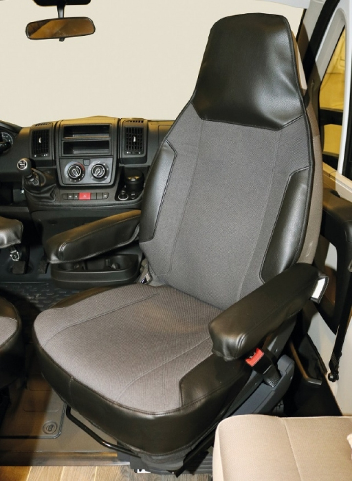 Klädsel Gocamp Antracit. Universal. i gruppen Husbil & Husvagn / Inredning / Stolklädsel hos Camping 4U (T33-85A)