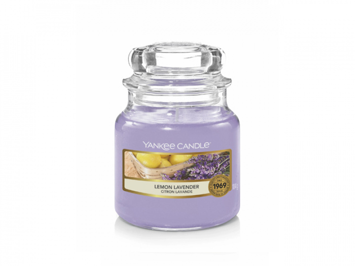 Doftljus Yankee Candle Classic Small - Lemon Lavender i gruppen Campingtillbehör / Presentartiklar / Doftljus, bildoft, doftpinnar hos Camping 4U (YC-1073483E)